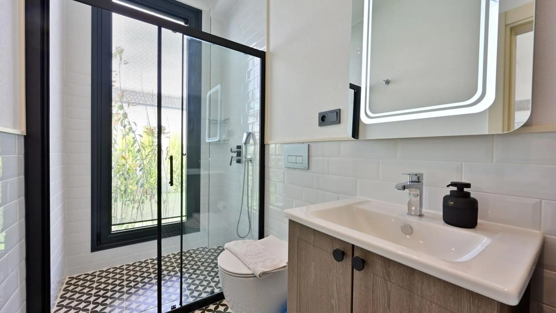 Odella - Luxury Villa For 6 In Seydikemer Zorlar Fethiye
